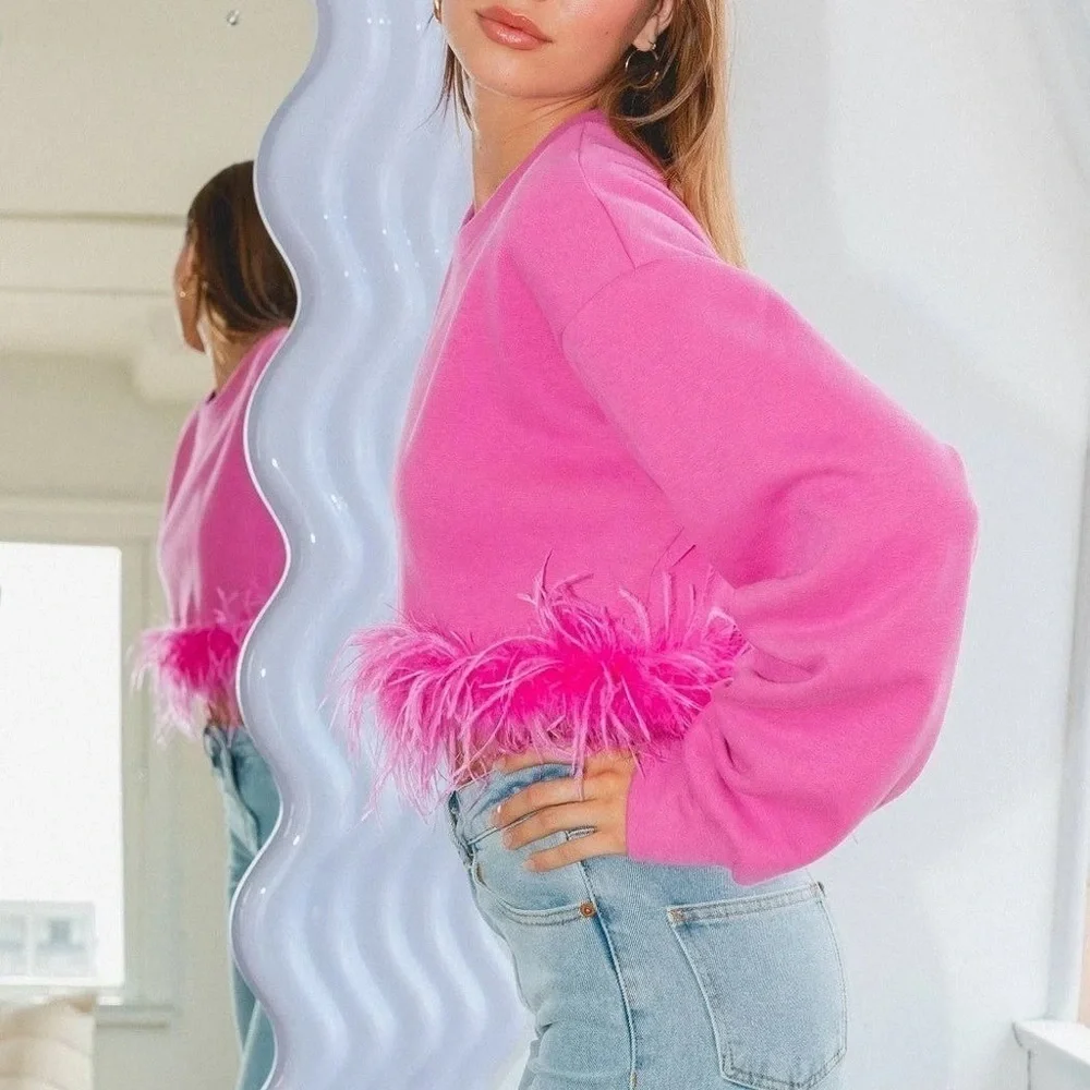 Ella Blu Feather Trim Sweatshirt Pink Women's Size M Crop‎ Pullover Top EUC - Picture 3 of 10